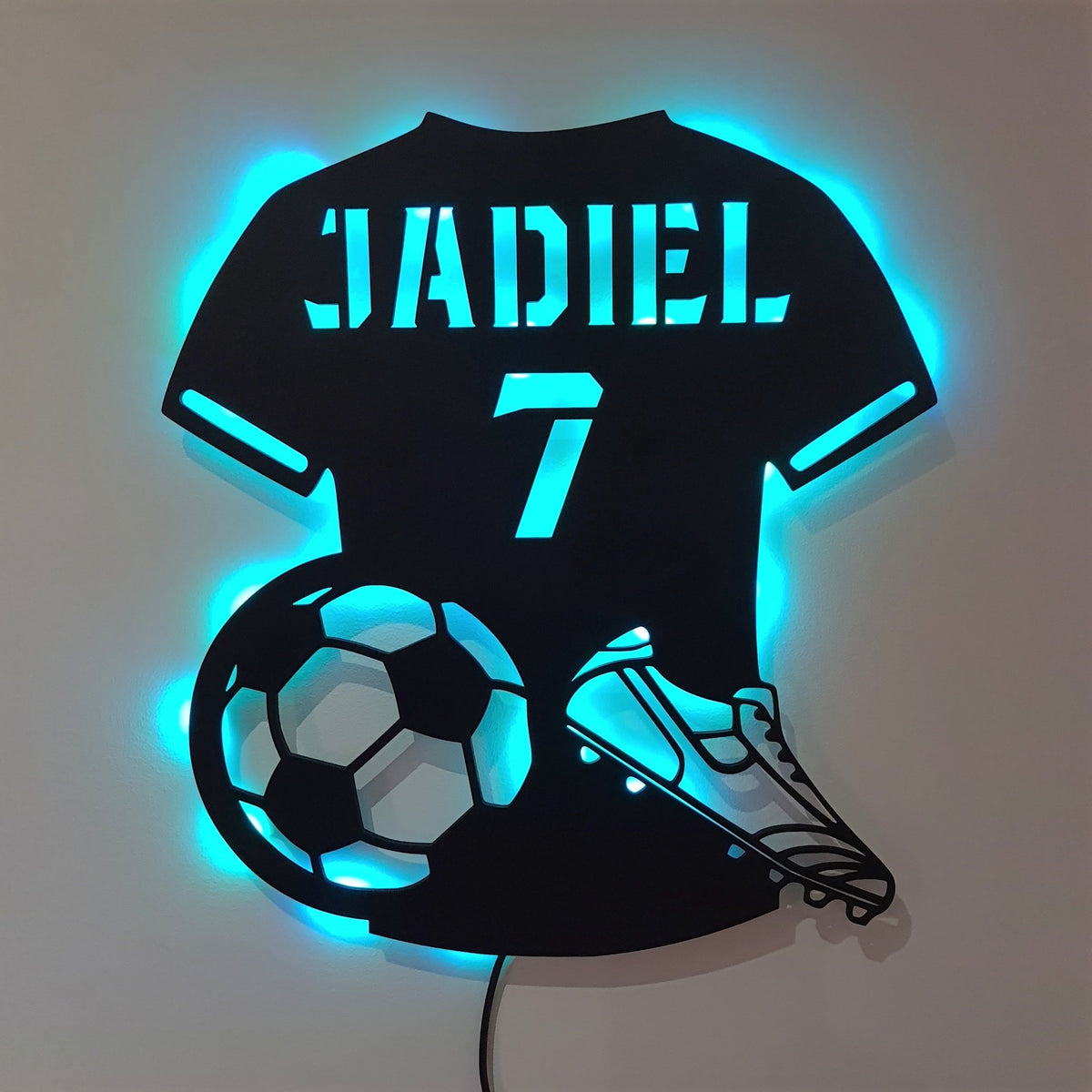 Camiseta Fútbol Personalizada en MDF – Opción LED personalizado de decoraconlaser