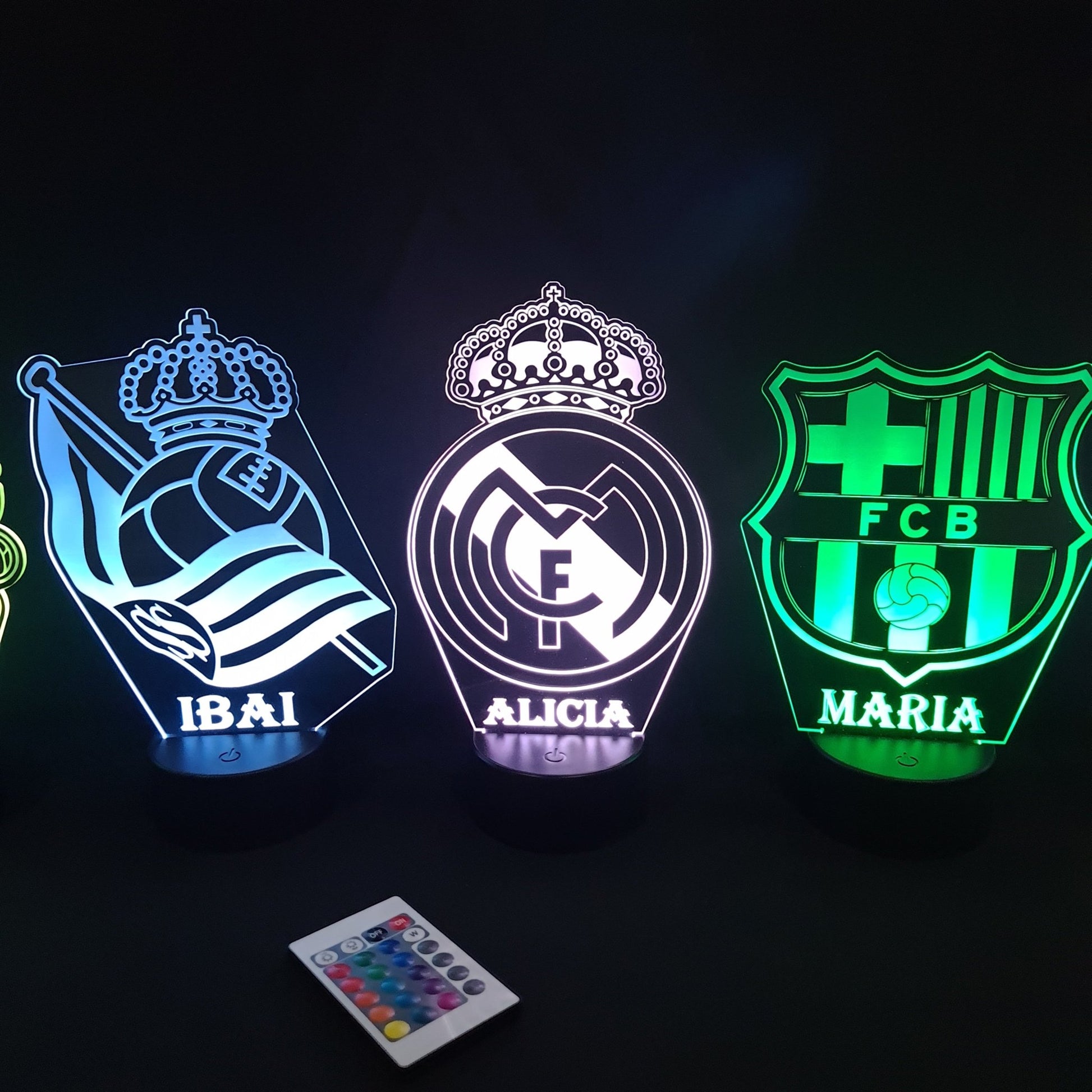 👉 Lámpara de fútbol personalizada con tu nombre y escudo – Envío gratis 24/48h personalizado de decoraconlaser