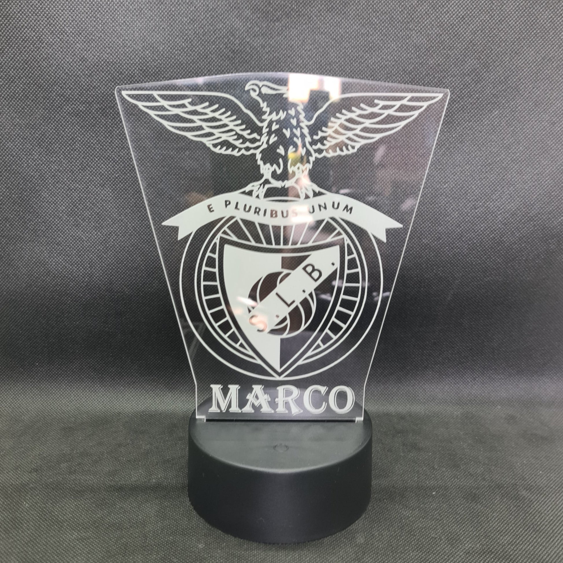 👉 Lámpara de fútbol personalizada con tu nombre y escudo – Envío gratis 24/48h personalizado de decoraconlaser